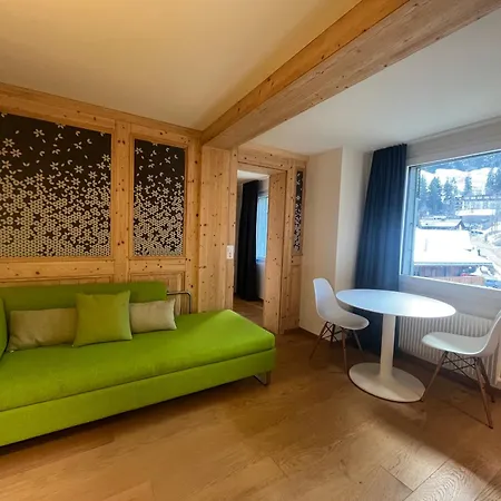 Bellevue & 3*